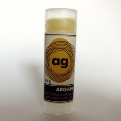 Link to Stark Skincare Argan Lip Treatment Review